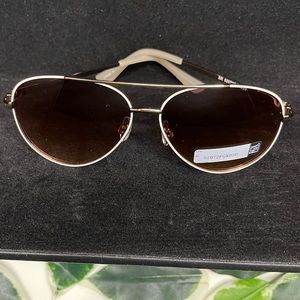FGX International Women’s Aviator Sunglasses